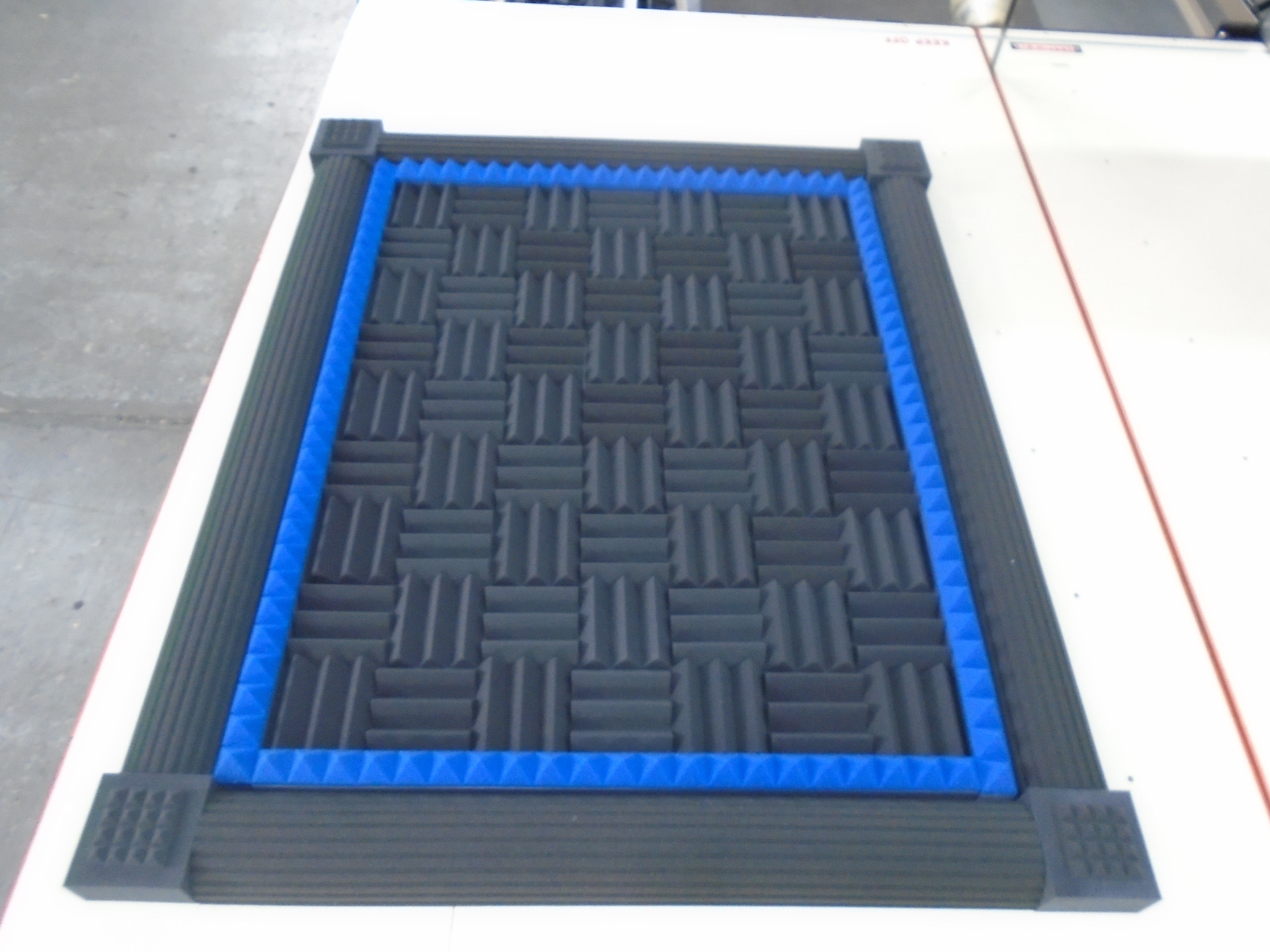 images Acoustic Small Wedge Tiles with Columns Kit